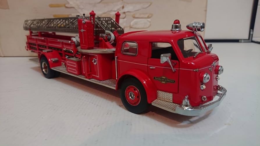 フランクリンミント BIXT95 '57 FIRE CHIEF ASSY 消防 フランクリンミント BIXT95 '57 FIRE CHIEF ASSY 消防 - メルカリ